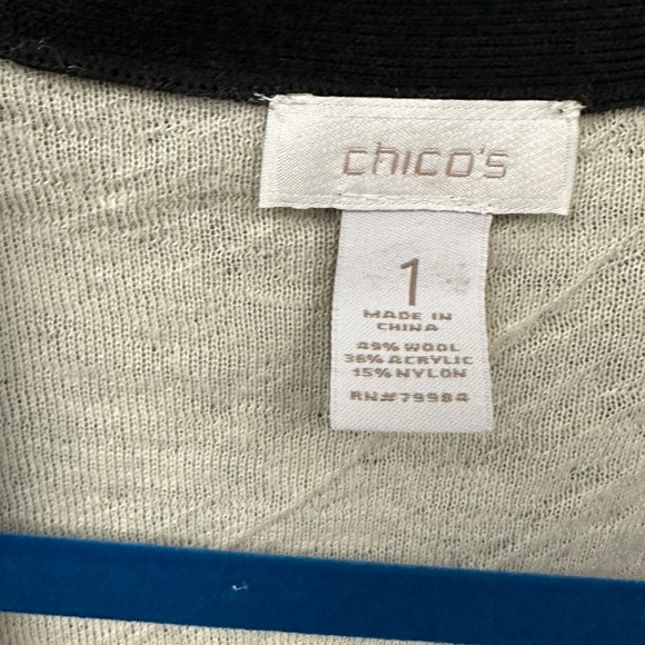 Women’s Chico’s Cardigan Sweater SZ- 1 - Picture 3 of 4